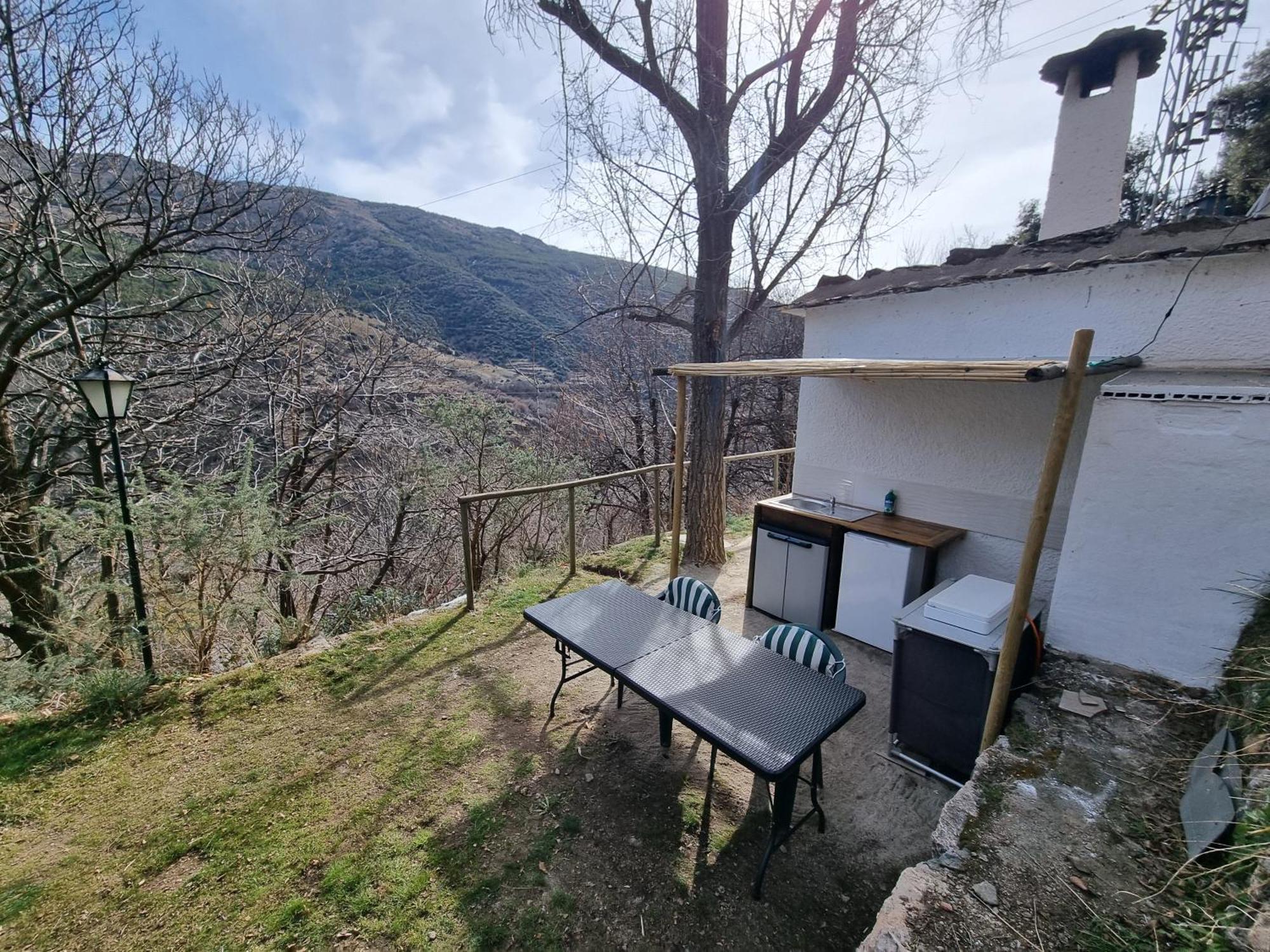 Camping Trevélez Екстериор снимка