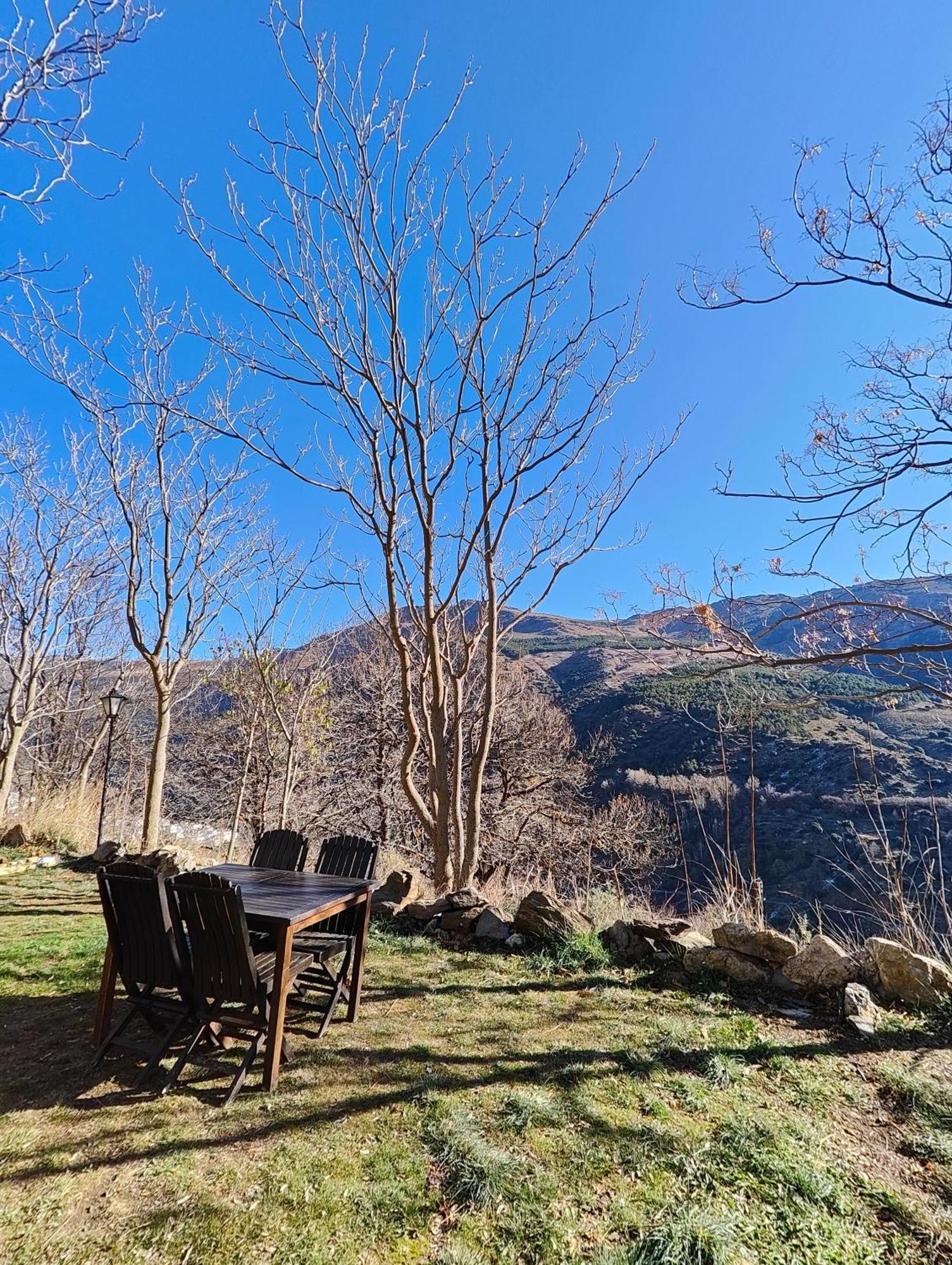 Camping Trevélez Екстериор снимка